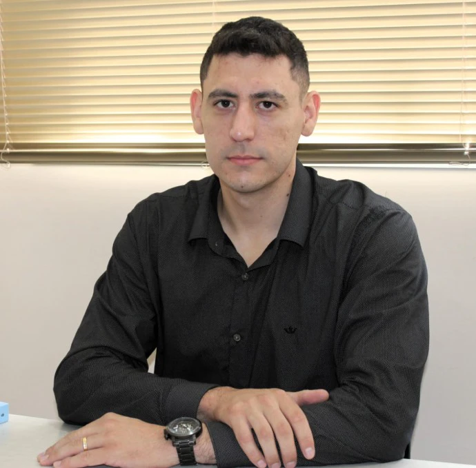 Douglas Vezzaro Mumbach